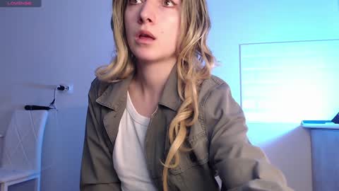 Eva online show from December 8, 2024, 4:46 am