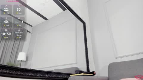 evahalston online show from April 6, 2026, 7:59 pm