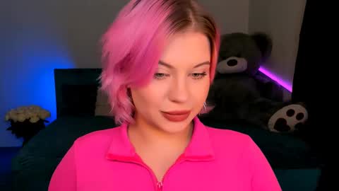 Eva online show from January 13, 2025, 9:52 pm