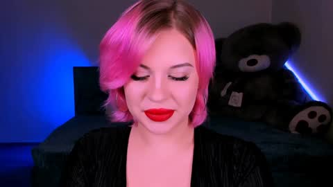 Eva online show from January 28, 2025, 10:23 pm