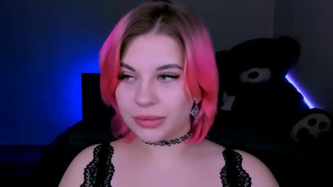 Eva online show from March 6, 2025, 10:15 pm