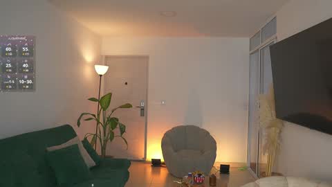 evajacksss_ online show from January 17, 2025, 10:01 pm