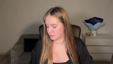 Eva online show from April 22, 2026, 8:43 pm