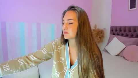 Eva online show from April 22, 2026, 3:09 am