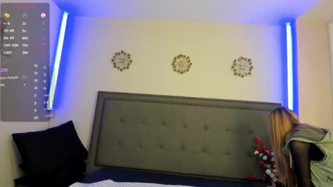 Snapshot of evaloviaa_ chatting on May 15, 2026, 1:07 pm Eva online show from May 15, 2026, 1:07 pm