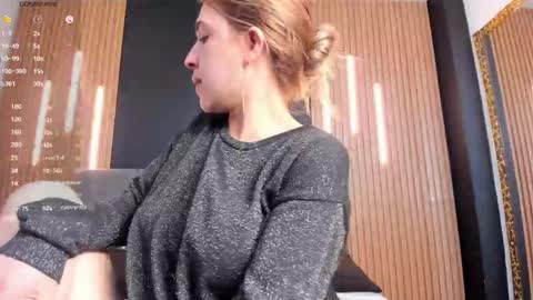 Snapshot of evaloviaa_ chatting on May 25, 2026, 1:39 pm Eva online show from May 25, 2026, 1:39 pm