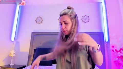 Snapshot of evaloviaa_ chatting on July 23, 2026, 1:31 pm Eva online show from July 23, 2026, 1:31 pm