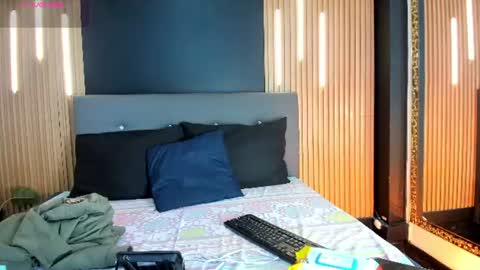 Snapshot of evaloviaa_ chatting on July 26, 2026, 2:35 pm Eva online show from July 26, 2026, 2:35 pm