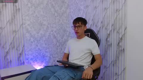 evan_tay online show from January 8, 2026, 3:20 am