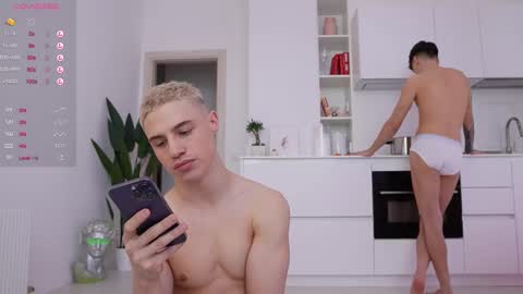 evan_white_ online show from February 12, 2025, 10:35 am