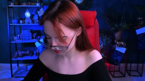 Eva  online show from January 15, 2025, 2:13 pm