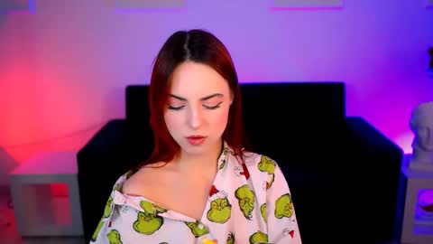 Snapshot of evanellson chatting on December 20, 2025, 6:37 pm Eva online show from December 20, 2025, 6:37 pm