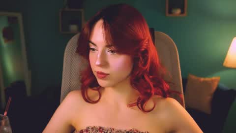 Snapshot of evanellson chatting on April 17, 2026, 3:15 pm Eva online show from April 17, 2026, 3:15 pm