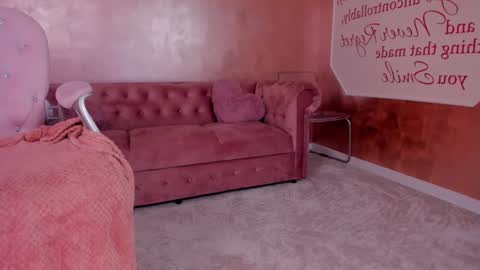 Eva online show from January 25, 2025, 8:21 pm