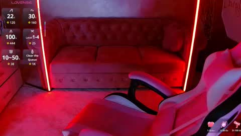 Eva online show from November 30, 2025, 5:50 pm