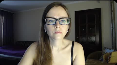 YourMistress online show from March 5, 2025, 8:32 am