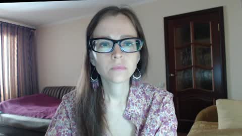 Snapshot of evangeline06 chatting on April 29, 2026, 7:56 am YourMistress online show from April 29, 2026, 7:56 am