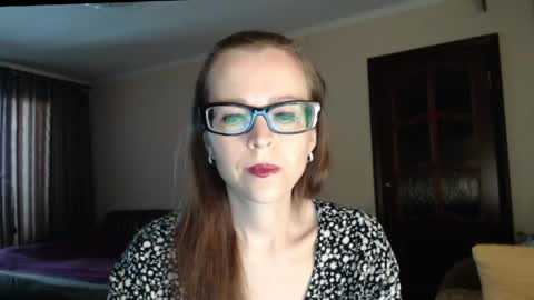 Snapshot of evangeline06 chatting on May 12, 2026, 8:55 am YourMistress online show from May 12, 2026, 8:55 am
