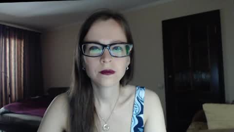 Snapshot of evangeline06 chatting on May 19, 2026, 8:53 am YourMistress online show from May 19, 2026, 8:53 am