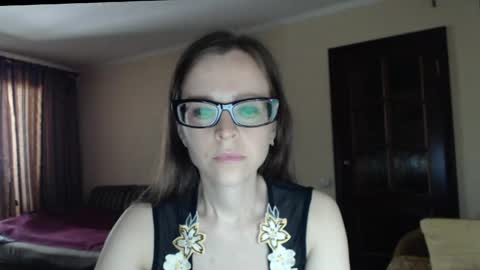 Snapshot of evangeline06 chatting on May 21, 2026, 8:43 am YourMistress online show from May 21, 2026, 8:43 am