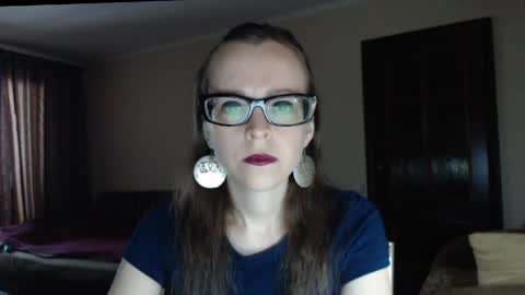 Snapshot of evangeline06 chatting on June 1, 2026, 9:00 am YourMistress online show from June 1, 2026, 9:00 am
