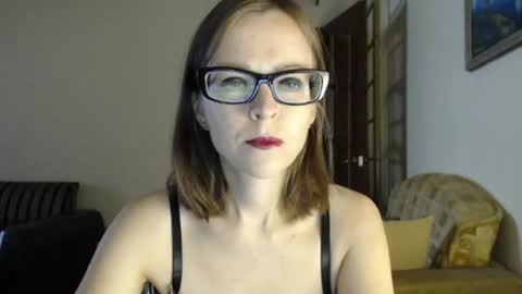 YourMistress online show from July 17, 2026, 7:59 am
