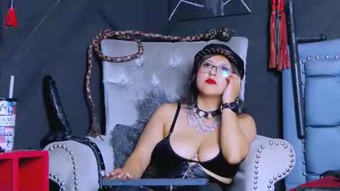Miss Evangeline    online show from June 25, 2026, 12:54 am