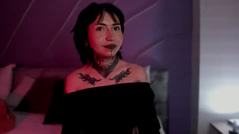 Eva online show from January 17, 2025, 5:51 pm