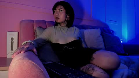 Eva online show from January 24, 2025, 3:55 pm