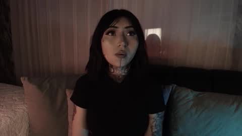 Eva online show from November 28, 2025, 11:07 pm