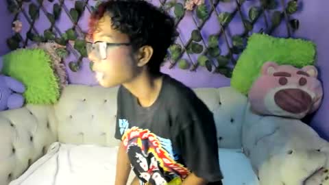 Snapshot of evangely15_ chatting on September 12, 2025, 11:21 am evangely15_ online show from September 12, 2025, 11:21 am