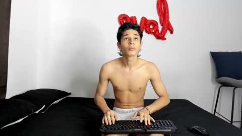 Evans collins24 online show from November 2, 2025, 7:05 pm