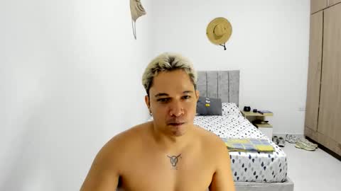 Snapshot of evans_king chatting on June 8, 2026, 5:02 pm Evan online show from June 8, 2026, 5:02 pm