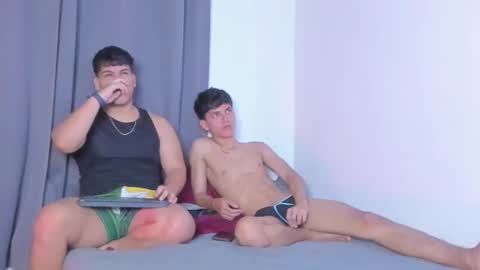 Snapshot of evansfenty chatting on December 3, 2024, 5:20 am evansfenty online show from December 3, 2024, 5:20 am