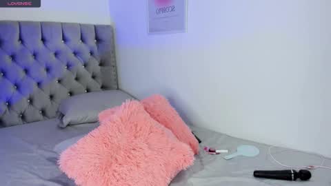 Eva Olimpo online show from November 14, 2025, 10:51 pm