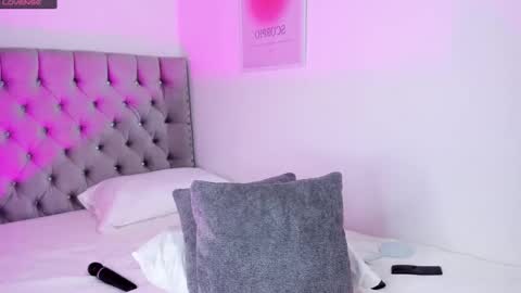 Eva Olimpo online show from December 20, 2025, 3:35 am