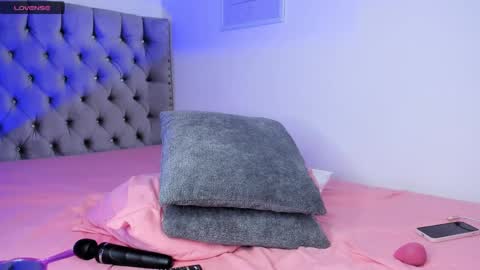 Eva Olimpo online show from April 2, 2026, 8:50 pm