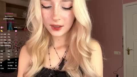 Eva online show from November 14, 2025, 7:07 am