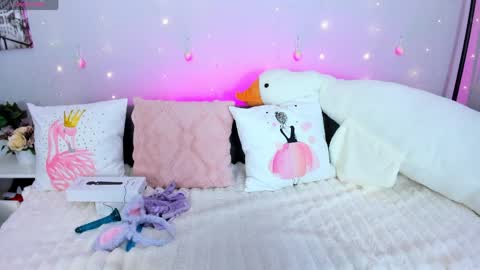 Adelina online show from April 4, 2026, 4:22 am