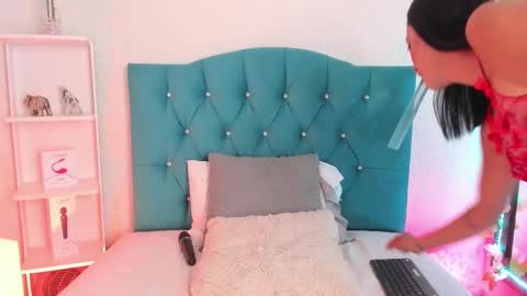 EVARITZ online show from March 7, 2025, 12:58 am