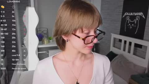 Eva online show from April 8, 2026, 7:14 pm