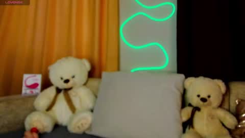 Snapshot of evasunshine18 chatting on February 11, 2025, 9:20 am Eva online show from February 11, 2025, 9:20 am