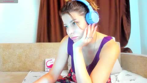 Snapshot of evasunshine18 chatting on September 15, 2025, 8:25 am Eva online show from September 15, 2025, 8:25 am