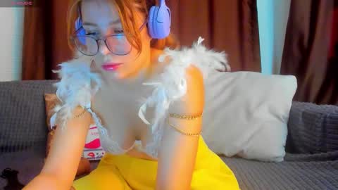 Snapshot of evasunshine18 chatting on October 1, 2025, 7:36 am Eva online show from October 1, 2025, 7:36 am