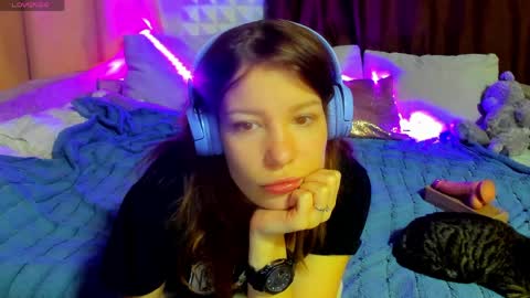 Eva online show from April 11, 2026, 2:27 am