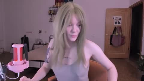      online show from November 23, 2025, 3:12 pm