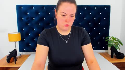 Snapshot of evawetdream chatting on March 3, 2026, 7:14 am Eva online show from March 3, 2026, 7:14 am