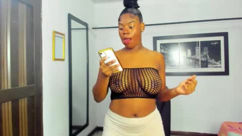 Eva And Emmanuel online show from October 20, 2025, 1:33 pm