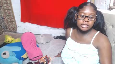 Eva And Emmanuel online show from July 21, 2026, 1:57 pm