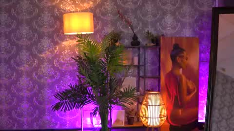 Eva online show from February 25, 2025, 2:22 pm